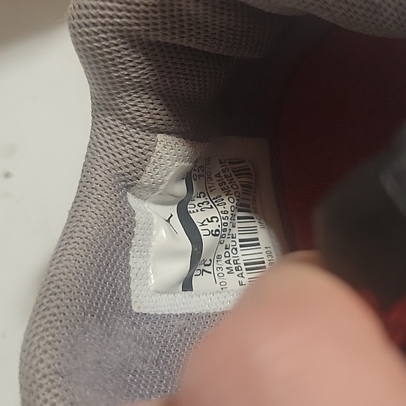 toddler Jordans size 7 - Picture 5 of 5